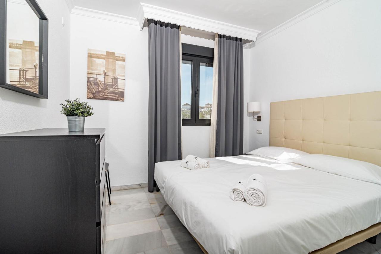 Harbor Getaway In The Heart Of Puerto Banus With Walking Dictance To Everything Marbella Luaran gambar