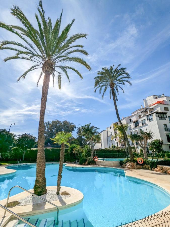 Harbor Getaway In The Heart Of Puerto Banus With Walking Dictance To Everything Marbella Luaran gambar
