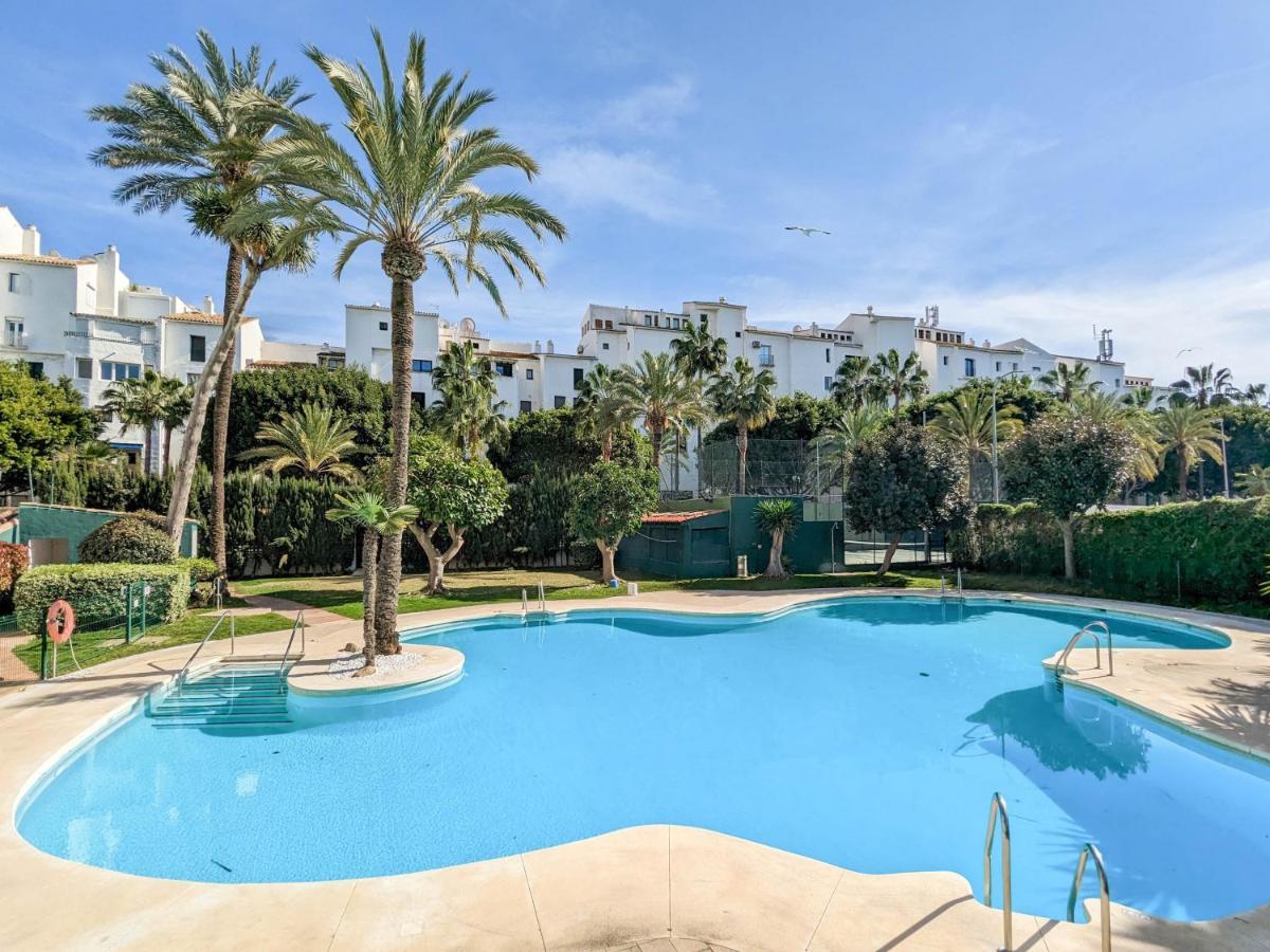 Harbor Getaway In The Heart Of Puerto Banus With Walking Dictance To Everything Marbella Luaran gambar