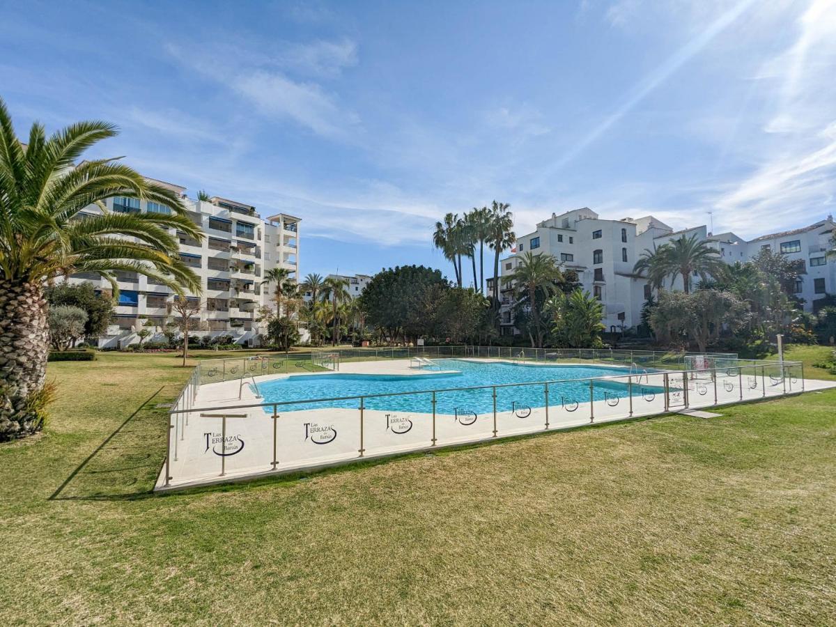 Harbor Getaway In The Heart Of Puerto Banus With Walking Dictance To Everything Marbella Luaran gambar