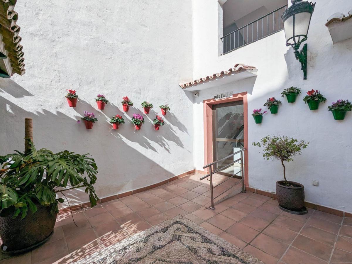 Harbor Getaway In The Heart Of Puerto Banus With Walking Dictance To Everything Marbella Luaran gambar